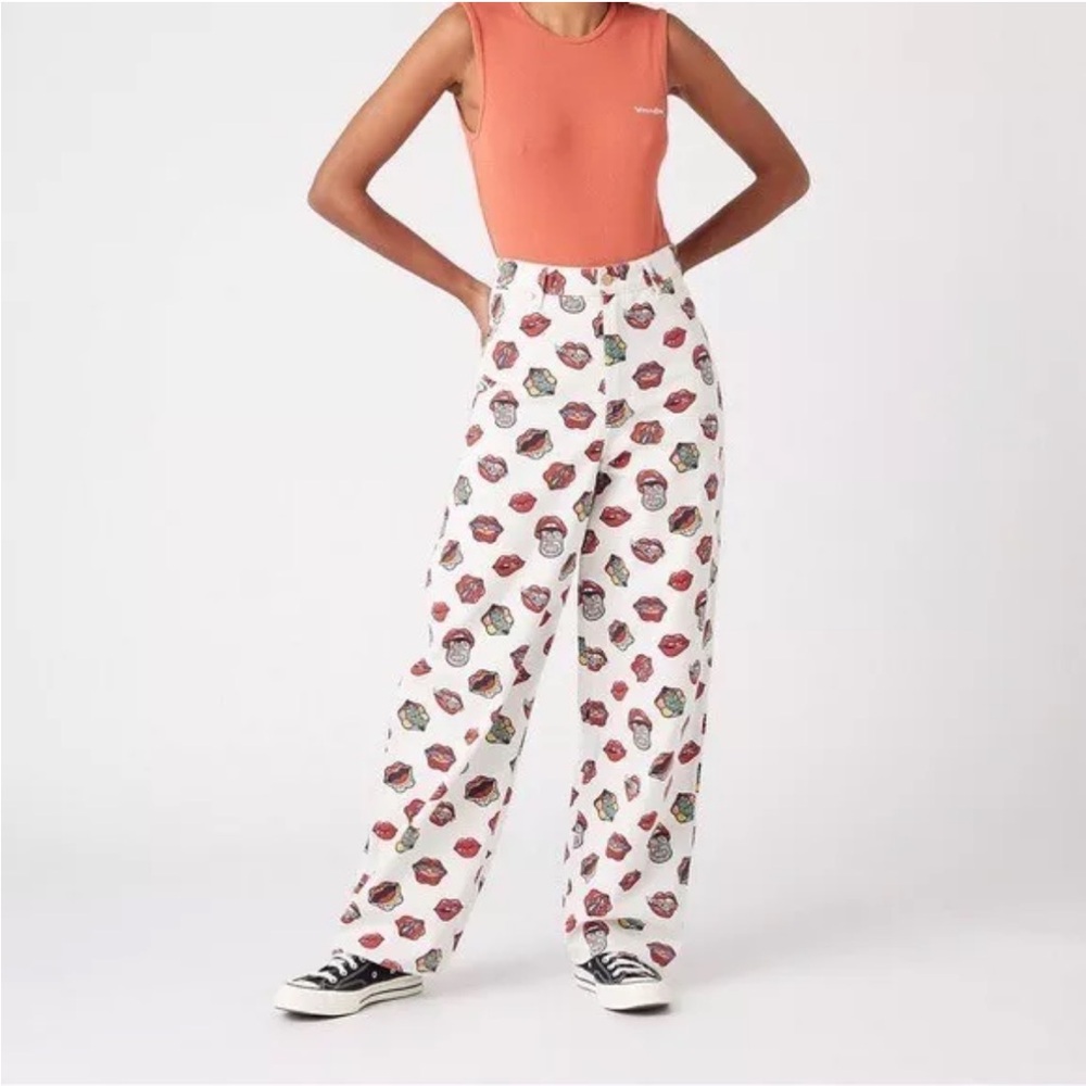 WRANGLER READ MY LIPS Novelty Jeans BARREL 652 Ultra High Rise NWT - Picture 2 of 16